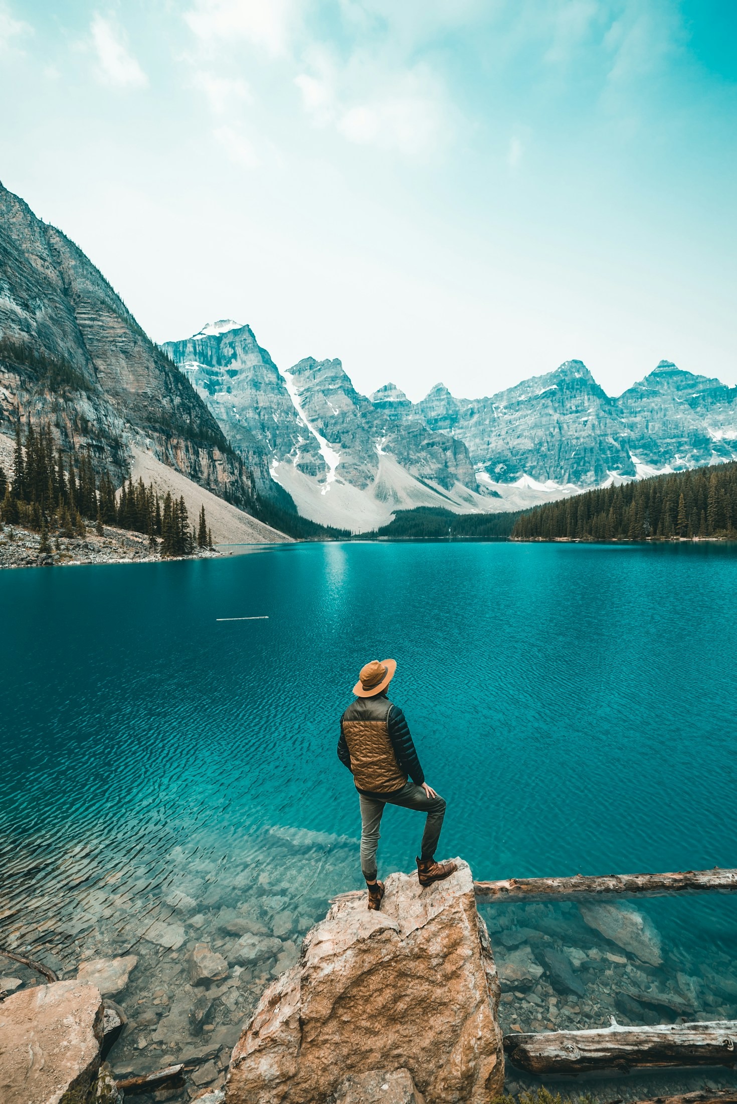 The Best Travel Gadgets to Bring Along